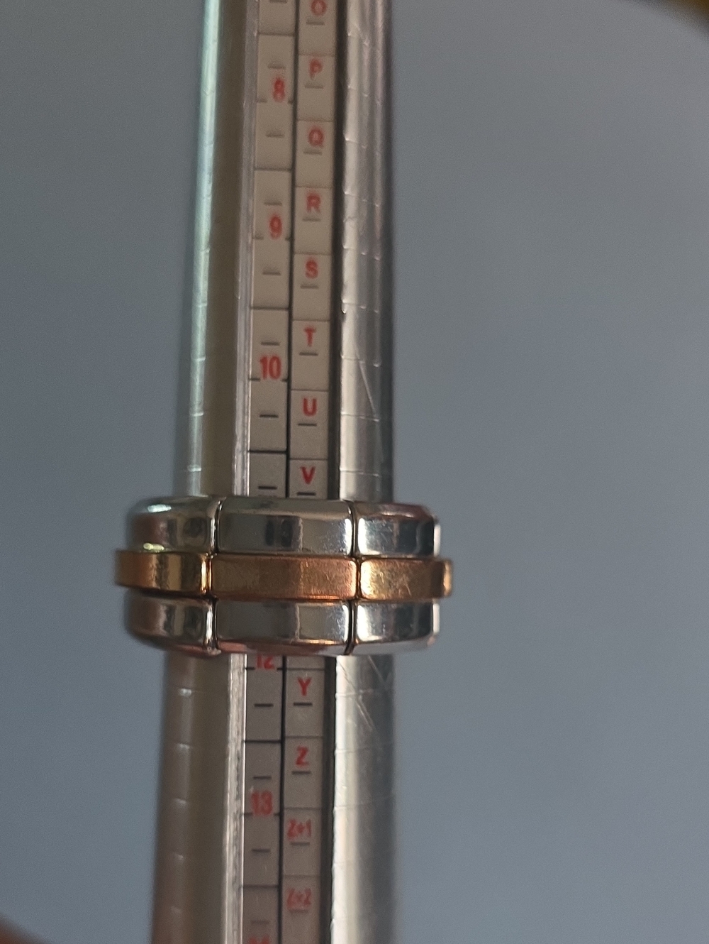 Dual-Tone Silver and Gold Smart Ring - Sleek Wearable Accessory